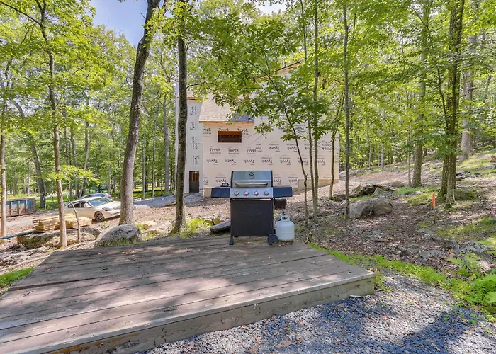 Pools, Lake, Ac, Tiki Bar, Skiing: Delaware River